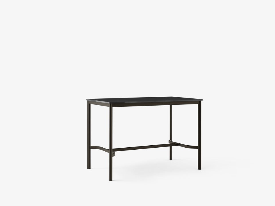 Mesa alta Drip Counter Table HW112 de &Tradition con estructura de aluminio y superficie de linóleo, diseño minimalista de He; Drip Counter Table HW112 — Drip HW112 Bronzed Base w. Black Fenix Nano Laminate (0720)_front; Drip Counter Table HW112 — Drip HW112 Bronzed Base w. Black Fenix Nano Laminate (0720)_side; Drip Counter Table HW112 — Drip HW112 Black Base w. Black Fenix Nano Laminate (0720)_side