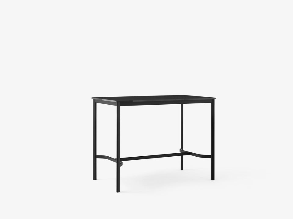 Mesa alta Drip Bar HW114 de &Tradition con estructura de aluminio y superficie de linóleo, diseño minimalista de Hee Welling; Drip Bar Table HW114 — Drip HW114 Bronzed Base w. Black Fenix Nano Laminate (0720)_front; Drip Bar Table HW114 — Drip HW114 Bronzed Base w. Black Fenix Nano Laminate (0720)_side; Drip Bar Table HW114 — Drip HW114 Black Base w. Black Fenix Nano Laminate (0720)_side