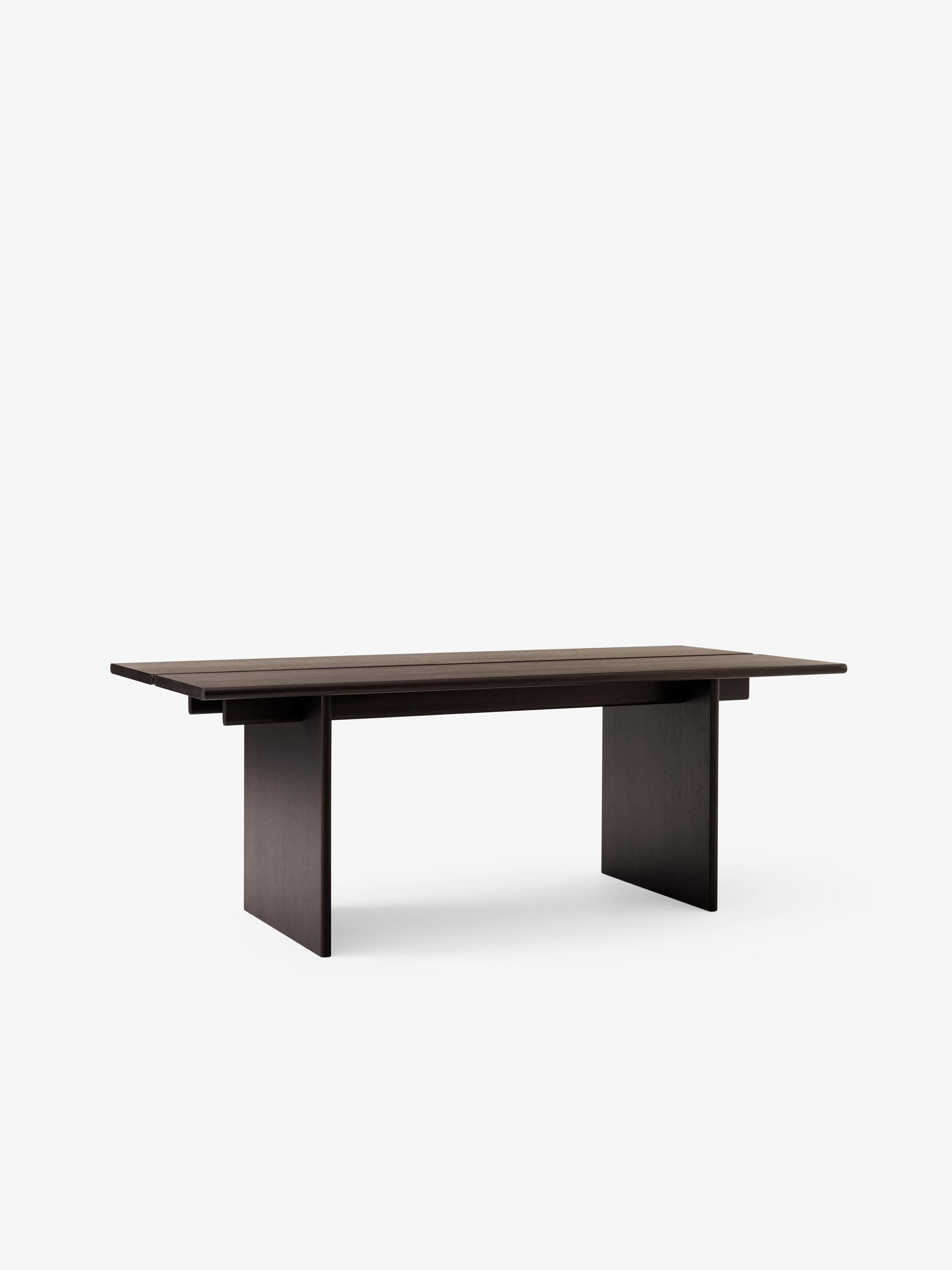 Ita Dining Table OS1 — Ita Dining Table OS1_Veneer Dark Stained Oak w. Dark Stained Oak Legs_Angled Front