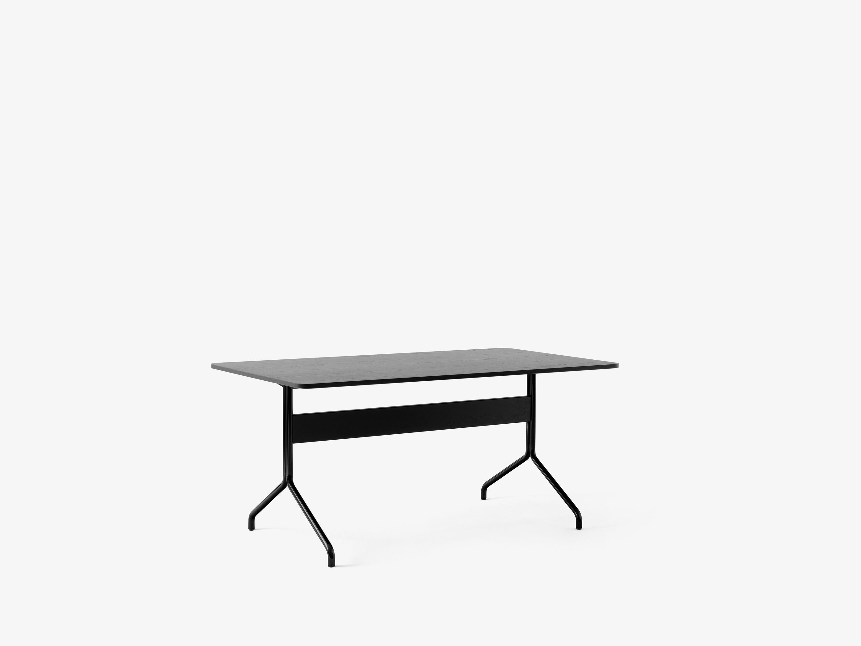 Mesa comedor &Tradition Pavilion AV18 con tablero de chapa natural y patas de acero, diseño minimalista nórdico por Anderssen; Pavilion Dining Table AV18 — Pavilion AV18_Laquered Walnut w. Black base &amp; Cable management Silver_Detail; Pavilion Dining Table AV18 — Pavilion AV18_Lacquered Walnut  w. Chrome; Pavilion Dining Table AV18 — Pavilion AV18_Black Lacquered Oak w. Black; Pavilion Dining Table AV18 — Pavilion AV18_Lacquered Walnut  w. Black