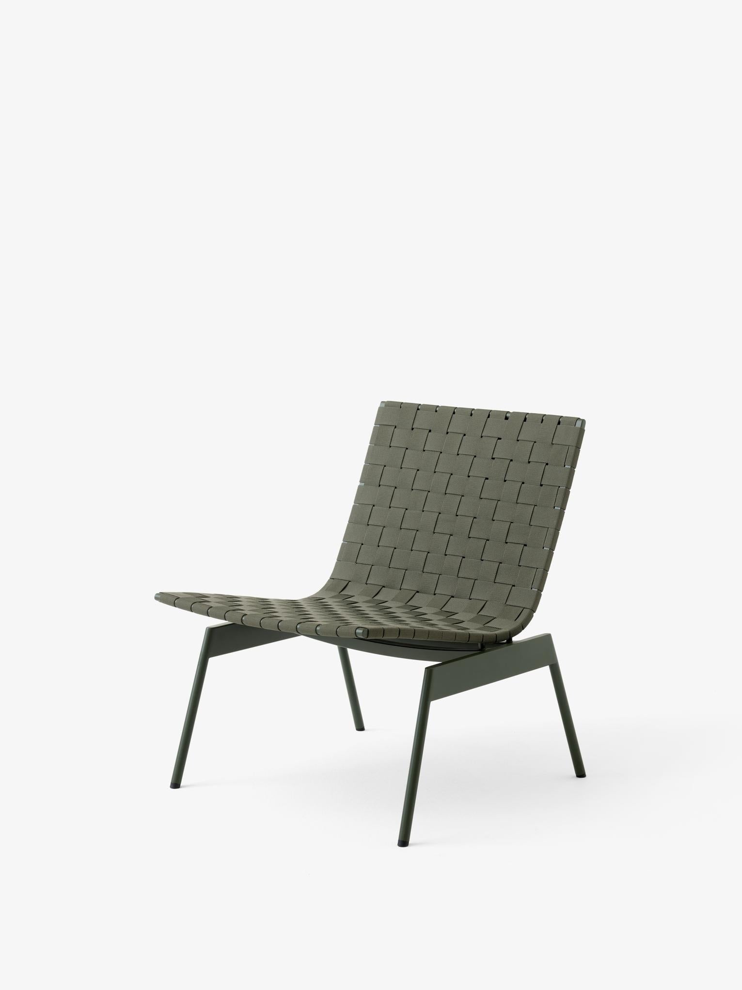 Cushion Ville Outdoor AV44 — Ville Outdoor Lounge Chair AV44_Bronze Green_Angled Front