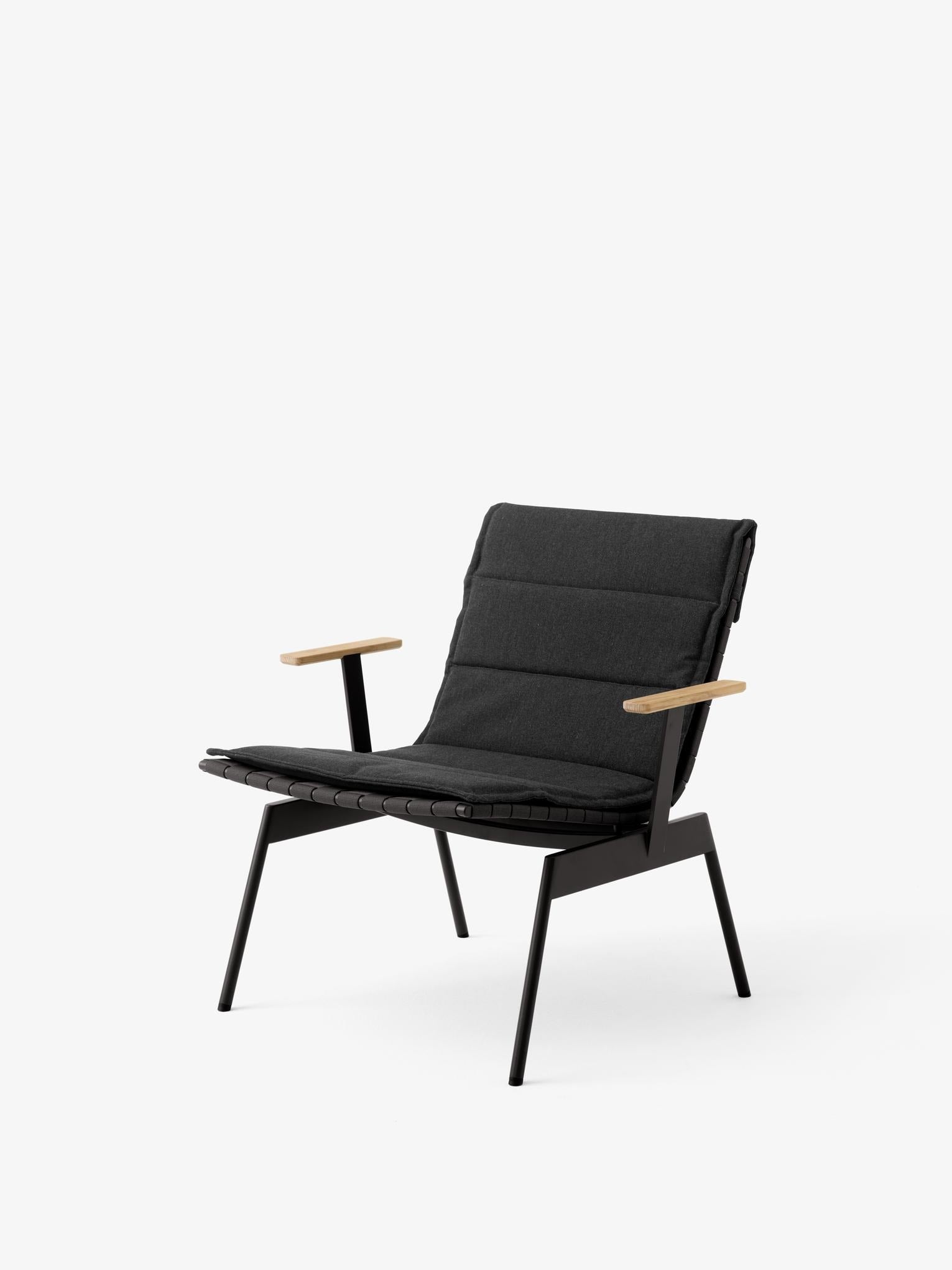 Ville Outdoor Lounge Chair AV45 — Ville Outdoor Lounge Chair AV45_Warm Black_Ville Cushion AV44 & AV45_Heritage Charcoal_Angled Front