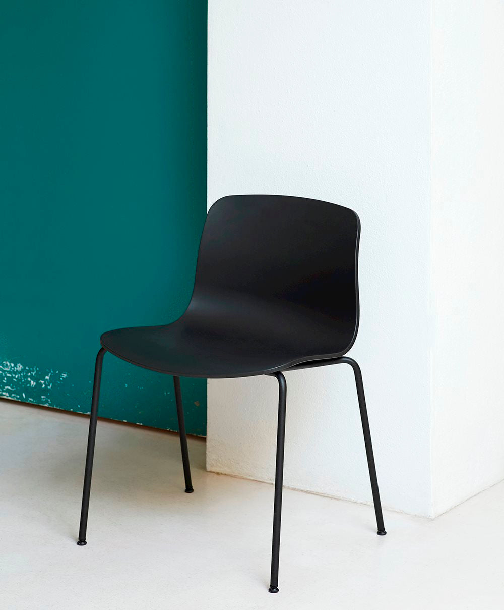 About A Chair AAC 16 - HAY, Hee Welling